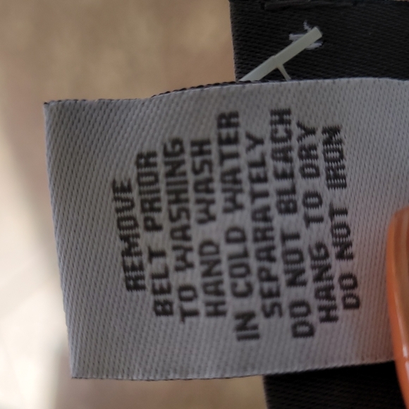 Off From White Beautiful Scalloped Cold Shoulder Top - Picture 9 of 9